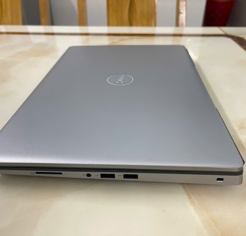 Dell Precision 7560 i7-11850H