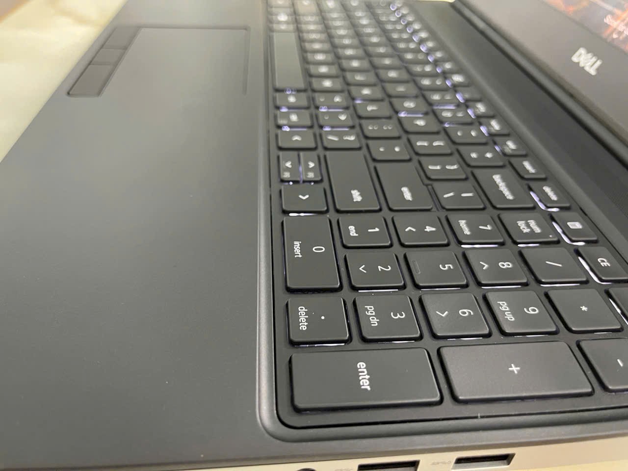 Dell Precision 7560 i7-11850H